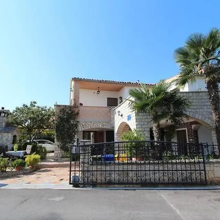 Licul Apartment